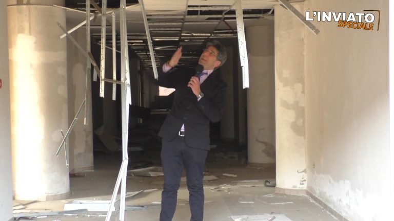 VIDEO/ L’inviato speciale: i nuovi uffici comunali “fantasma” del Mercatone, costruiti ed abbandonati al degrado