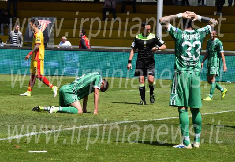 Avellino, pranzo con l’amaro: il derby va al Benevento. Rivivi il live