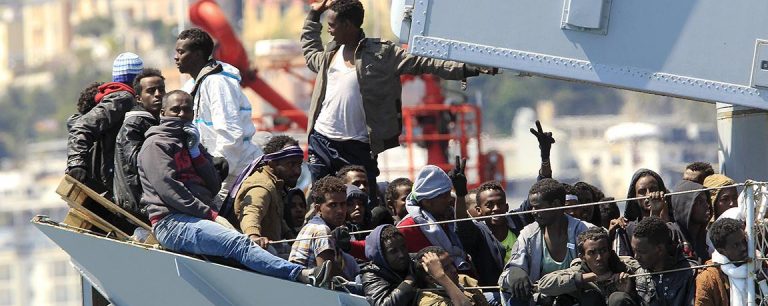 “Insieme senza muri”: Migranti, la Cigl irpina partecipa alla manifestazione