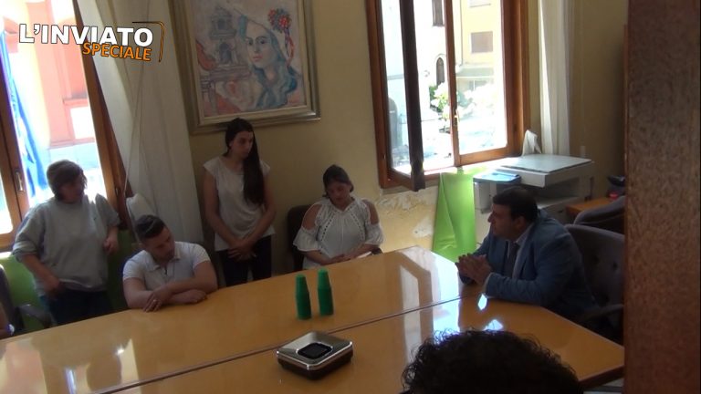 VIDEO/ L’Inviato Speciale torna a Volturara insieme alle 12 famiglie sgomberate dalle case popolari