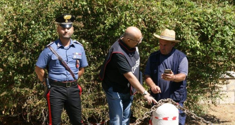 Danneggiata la recinzione dell’arco di Traiano, verifiche e sopralluogo dei Carabinieri