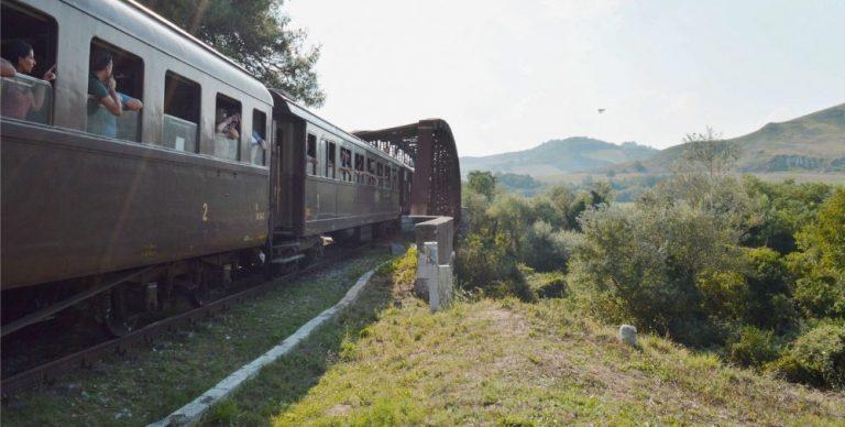 La ferrovia turistica Avellino-Rocchetta è legge