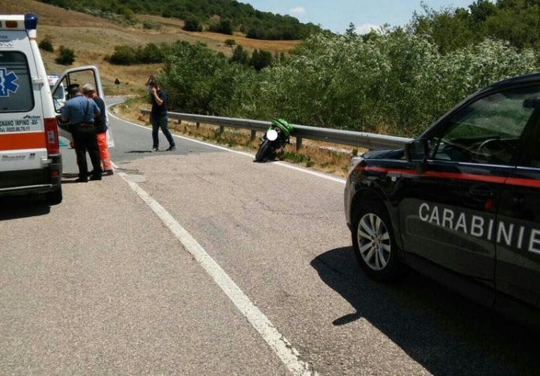 Domenica di sangue in Irpinia, giovane centauro perde la vita
