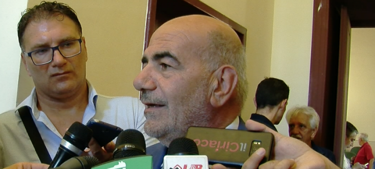 Acqua, Cassano riparte e allevia la crisi. L’Eic: “Anni di mala gestione”