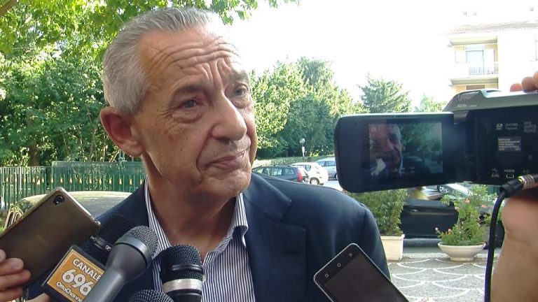 VIDEO/ Pd, Del Basso De Caro detta la linea: “Congresso vero ad Ottobre. De Mita? Io so dove si candiderà”