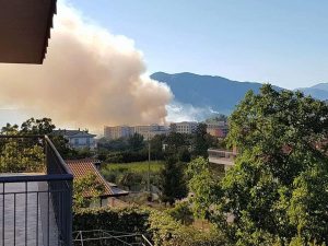 foto incendio fisciano