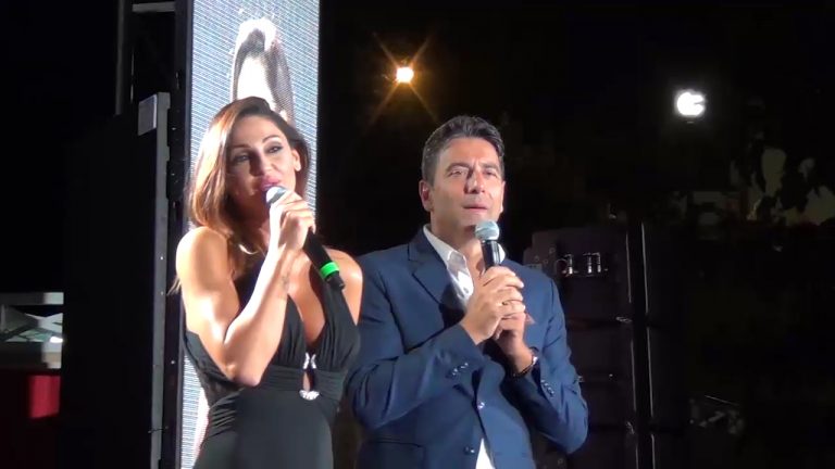 VIDEO/ Backstage, Anna Tatangelo: “Gigi? Sto bene da sola, ma vi svelo chi amo”
