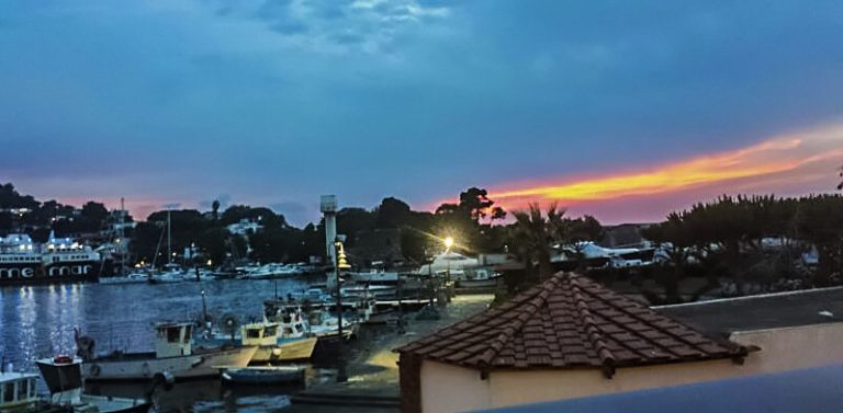 Terremoto a Ischia, la testimonianza in tempo reale di un irpino: “Centinaia di turisti in strada”