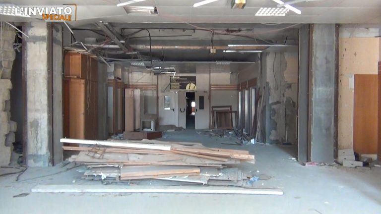 VIDEO/ L’inviato Speciale – Il Tribunale nell’ex Moscati? Ecco com’è ridotto l’ospedale