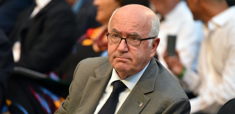 Federcalcio: Tavecchio out, Cosimo Sibilia dentro?