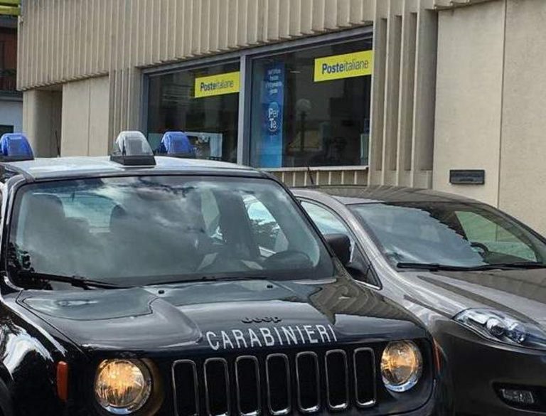Sottraeva denaro dai libretti degli anziani: arrestata dipendente Poste