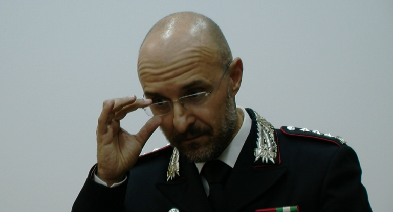 VIDEO/ Un emozionato Di Pietro lascia il Comando di Avellino: “Irpinia territorio da difendere”