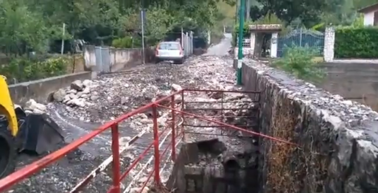 FOTO E VIDEO/ Maltempo, notte da incubo: fango negli scantinati in Irpinia