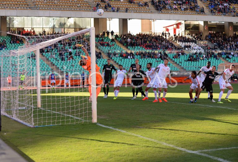 San Nicola ancora tabù: Avellino rimontato a Bari. Rivivi il live