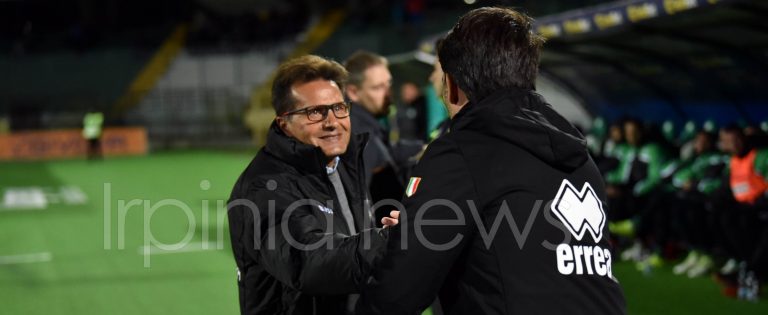 Avellino Calcio – Novellino: “Ho le spalle grosse, i tifosi attacchino me”