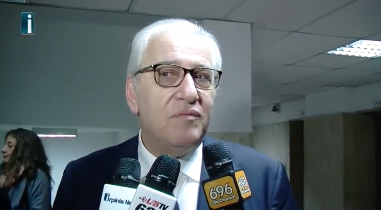 Foti sulle scuole: “Non mi sento un perseguitato. Caserma ed ex Moscati? Non sono del Comune”