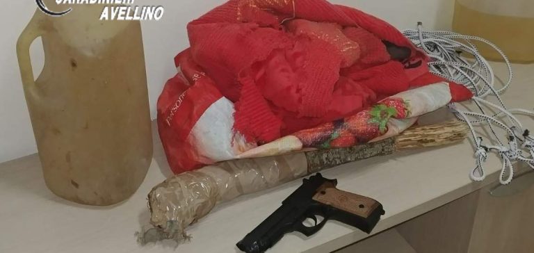 Armato, minaccia di darle fuoco e tenta la violenza sessuale: shock in Irpinia