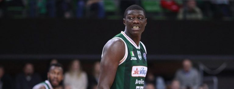 Sidigas, migliorano le condizioni di Ndiaye. Ancora 15 giorni prima del rientro in squadra