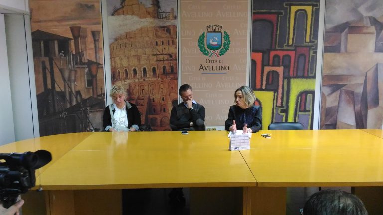 Dopo Le Iene, si muove qualcosa per la dipendente De Angelis: “Sarò contenta quando saprò cosa devo fare”