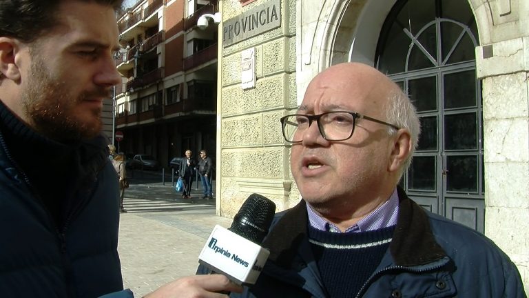 VIDEO/ Liceo Mancini, gli studenti protestano: la rabbia di insegnanti e genitori