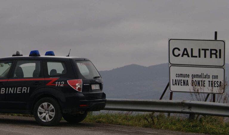 Assalto al bancomat a Calitri, in Alta Irpinia è il secondo in tre giorni: indaga l’Arma