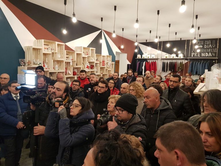Nasce a Benevento il “Charity Shop”, il negozio che vuole “fare del bene”