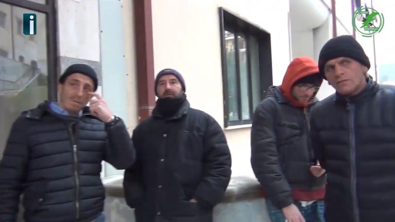 VIDEO/ Ci vuole Costanza – La protesta dei parcheggiatori: “Ci incateniamo, il sindaco ci tratta come bestie”