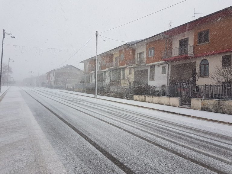 VIDEO/ Ci Vuole Costanza – La Dama Bianca ricopre l’Irpinia