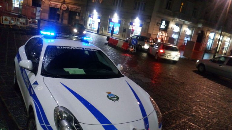 Controlli anti-Covid della Polizia Municipale: sanzionato il gestore di un circolo a Rione Parco