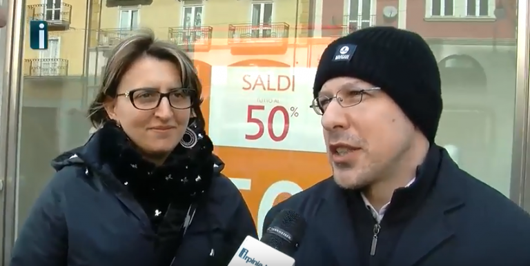 VIDEO/ Saldi, Avellino risponde positivamente. Il sondaggio di Irpinianews