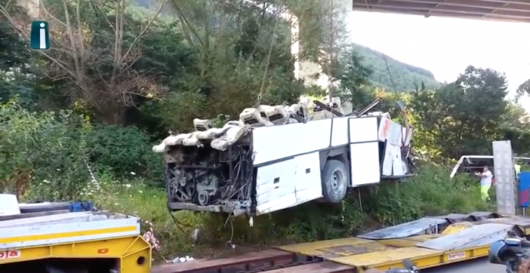 Strage del bus, i giudici: alta vigilanza sulla rete compito delle figure apicali