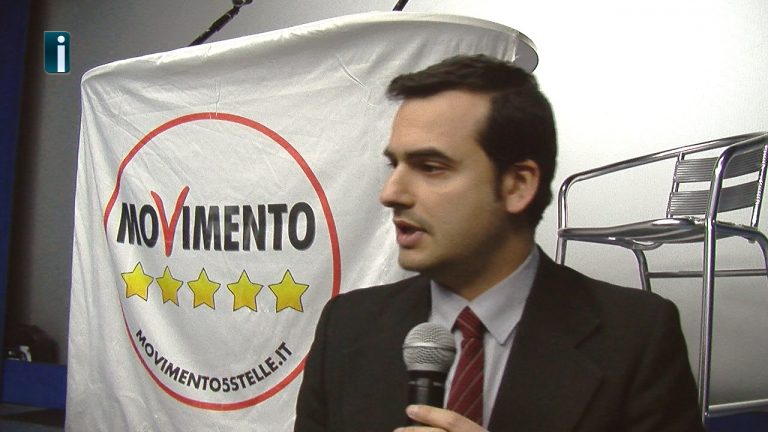 VIDEO/ M5S, Sibilia: “Ci aspettiamo un bel successo il 4 marzo. Distanti dalla politica dei ‘delfini'”
