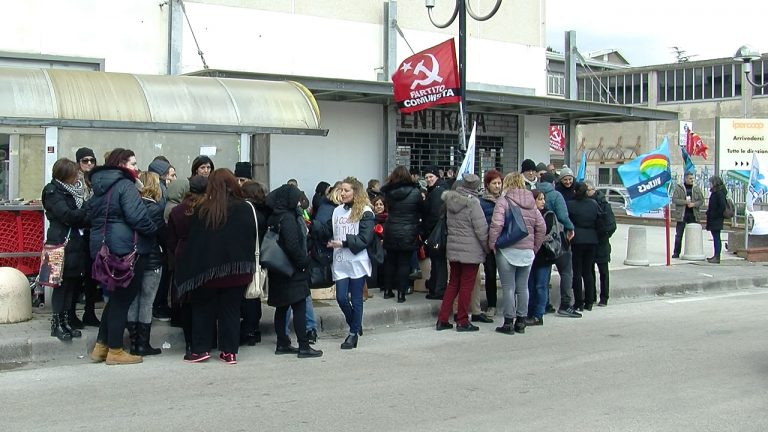 Ipercoop, continua il presidio. Il gruppo Az ci ripensa?