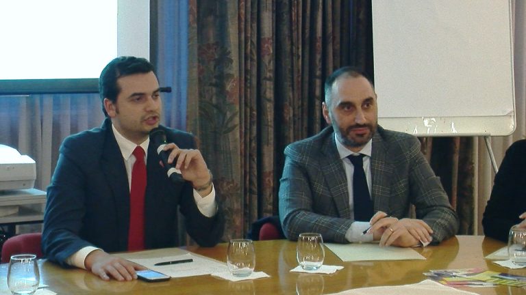 VIDEO/ M5S, Sibilia celebra la squadra: “Noi vera alternativa credibile e vincente”
