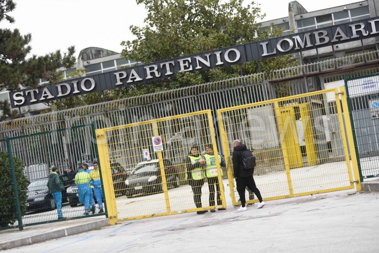 Serie B, caos recuperi: Avellino-Bari dopo Pasqua?