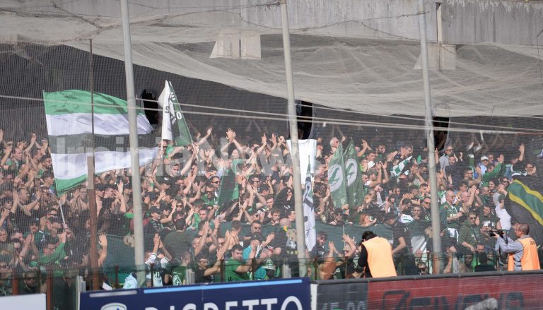 Salernitana-Avellino 2-0, la fotogallery del derby