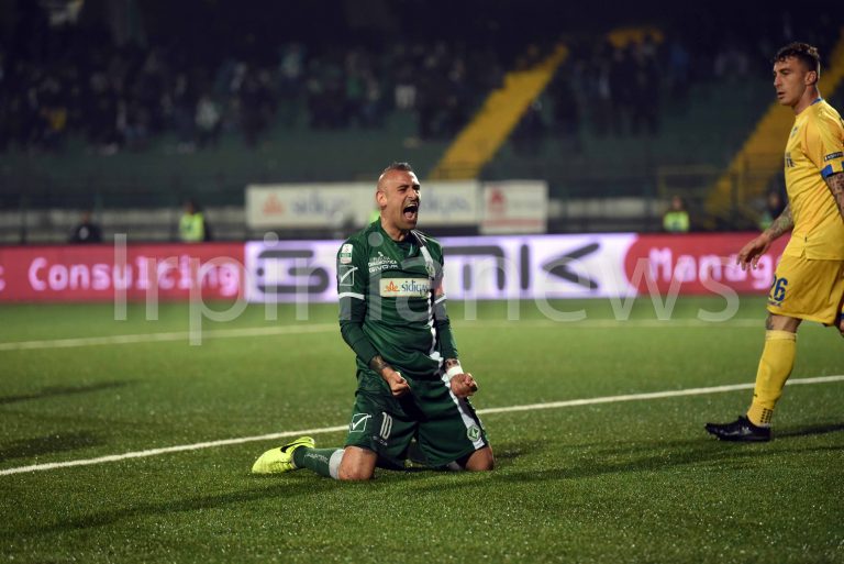 L’Avellino crolla sul più bello: Frosinone amaro per Foscarini