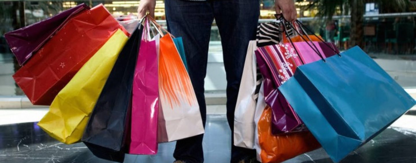 Saldi estivi, non mancano le polemiche. Confconsumatori Avellino: “Occhio ai raggiri”