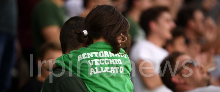 “A casa nostra il calcio è vita”: la fotogallery dell’orgoglio biancoverde