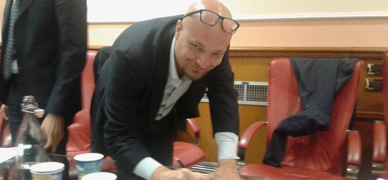 Blocco auto, Primavera Irpina convoca conferenza stampa. Morano: “Solidarietà ai commercianti e alla città”
