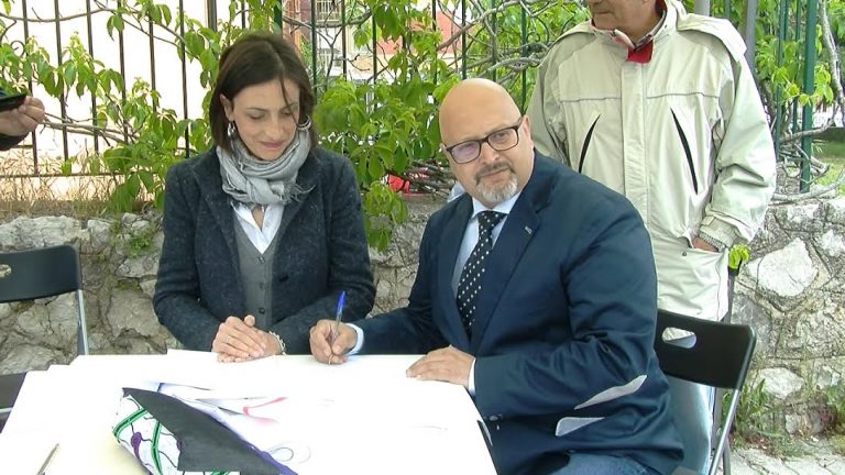 VIDEO/ La sfida di Ciampi parte da Rione Mazzini: “Basta parlare di periferie”