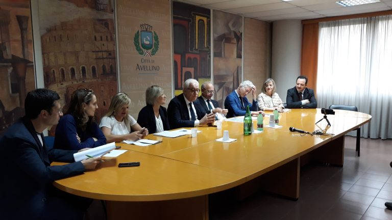 Il saluto di Foti: “Isochimica, rifiuti, opere bloccate. Fatto molto, nonostante le vigliaccherie”