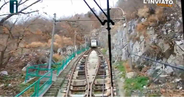 VIDEO/ L’Inviato Speciale – Funicolare a singhiozzo per il Giro d’Italia: costo eccessivo e ritorno in bus