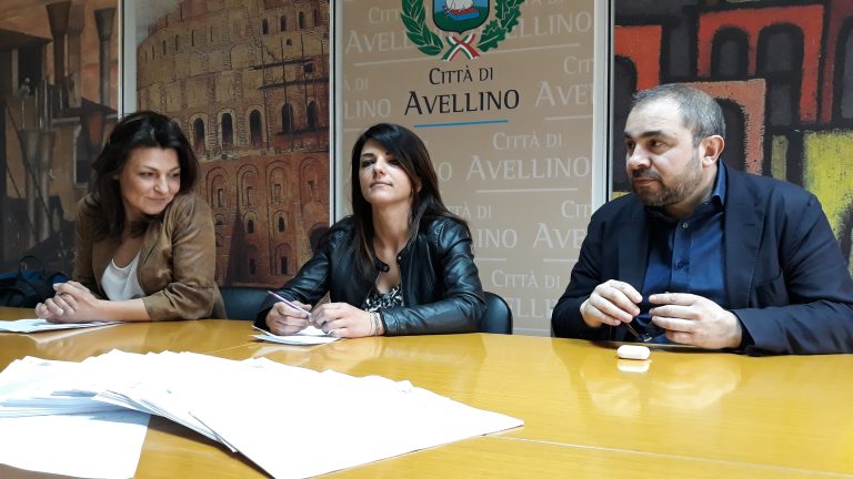 Ferragosto avellinese, Si Può: “Reazione del sindaco offesa grave, chieda scusa al Consiglio”