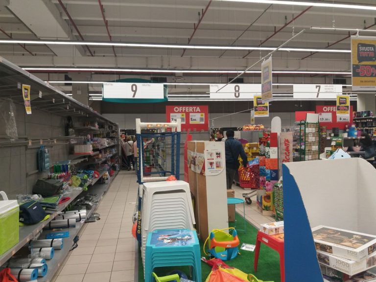 Ex Ipercoop, due ore di lavoro in più con Az Market