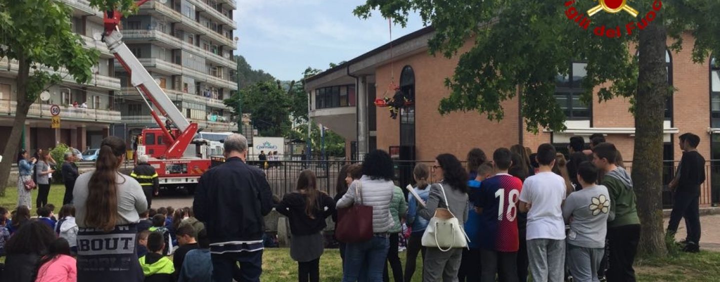 Scuola sicura, i Vigili del Fuoco a confronto con gli studenti sul tema della prevenzione