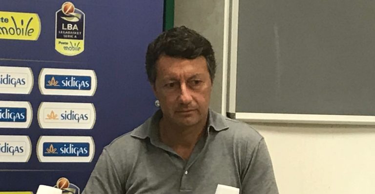 Caos Scandone, De Cesare: “Chi non se le sente può andare via”