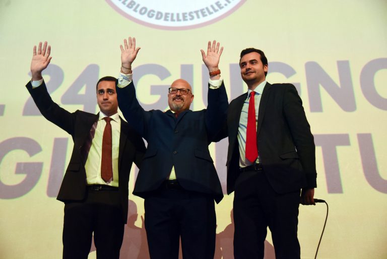 VIDEO/ Di Maio in città al fianco di Ciampi: “Domenica può iniziare la Terza Repubblica anche ad Avellino”