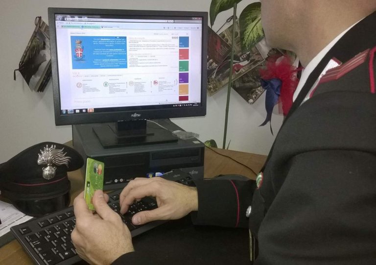 Montella, ordina tv di ultima generazione e la paga ma non arriva a destinazione: denunciato per truffa 40enne