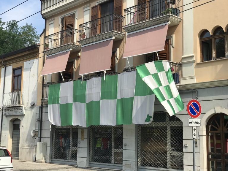 Avellino, la B passa per il Coni: la provincia si tinge d’orgoglio